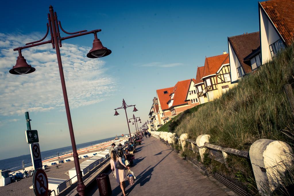 Villa Les Hirondelles De Haan Exteriör bild
